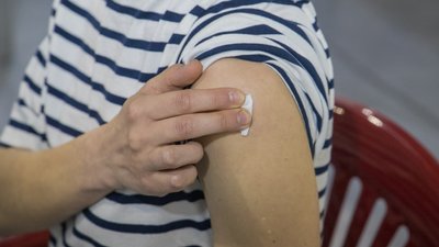 У Києві понад півмільйона мешканців вакциновані двома дозами проти COVID-19 — КМДА