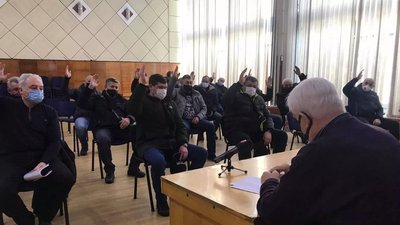 Замість 6 — 12 гривень: вінницькі перевізники просять підняти вартість проїзду у транспорті Замість 6 — 12 гривень: вінницькі перевізники просять підняти вартість проїзду у транспорті
