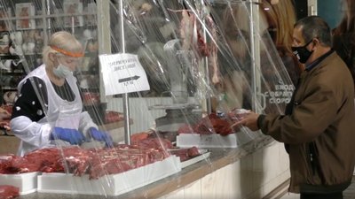 Як ринки, магазини та кафе у Херсоні дотримуються карантинних вимог, - рейд Держпродспоживслужби