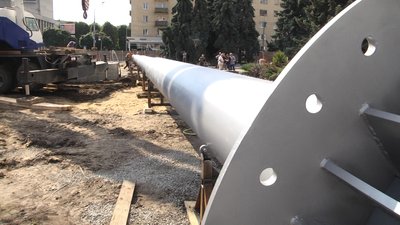 На майдані Соборному у Житомирі встановили 50-метровий флагшток На майдані Соборному у Житомирі встановили 50-метровий флагшток