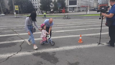 "Таврійські велостарти". У Херсоні до Дня міста відбулись дитячі велоперегони