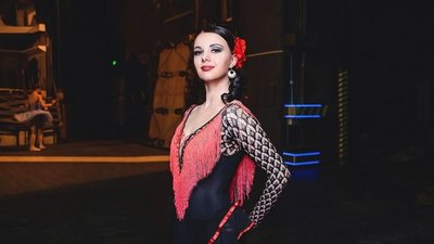 Балерина Національної опери змінила пуанти на берці та вступила до територіальної оборони Балерина Національної опери змінила пуанти на берці та вступила до територіальної оборони