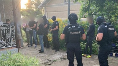 На Прикарпатті затримали крадіїв новобудов На Прикарпатті затримали крадіїв новобудов