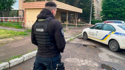 Ударили ножем і втікли: у Черкасах затримали зловмисників Ударили ножем і втікли: у Черкасах затримали зловмисників