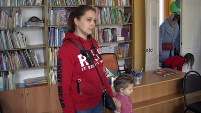 У волинській бібліотеці влаштували потрійне свято для дітей-переселенців У волинській бібліотеці влаштували потрійне свято для дітей-переселенців