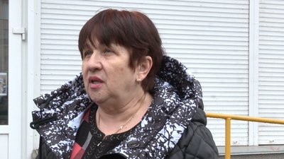 91-річна жителька Черкас щодня шиє для захисників України подушки 91-річна жителька Черкас щодня шиє для захисників України подушки