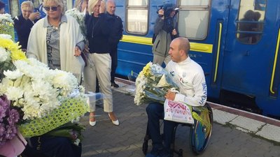 До Миколаєва повернулися паралімпійці До Миколаєва повернулися паралімпійці