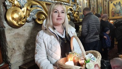 "Не сумніваємося у Воскресінні, віримо в перемогу": в тернопільських храмах освячують великодні кошики "Не сумніваємося у Воскресінні, віримо в перемогу": в тернопільських храмах освячують великодні кошики