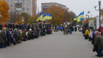 У Покрові на Дніпропетровщині попрощалися з бійцем Володимиром Ситником