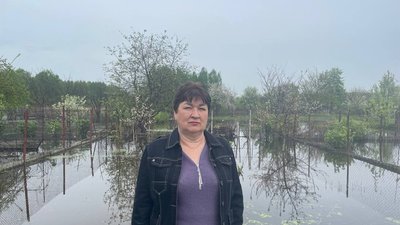 "Як на болоті вже стало": жителям Басів у Сумах досі не відкачали воду з дворів "Як на болоті вже стало": жителям Басів у Сумах досі не відкачали воду з дворів