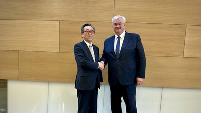 Андрій Сибіга та Чо Те Юль