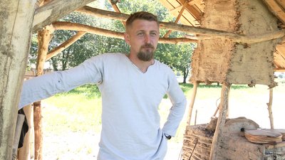 На Оствиці у Рівному кували автентичні ножі На Оствиці у Рівному кували автентичні ножі