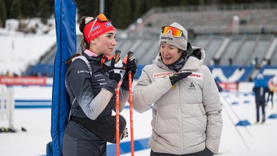 Сандра Флюнгер та Аїта Гаспарін, збірна Швейцарії на Кубку світу з біатлону