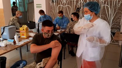 В Івано-Франківську запрацював ще один центр вакцинації В Івано-Франківську запрацював ще один центр вакцинації