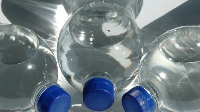 Хмельничанам радять запастися водою на 3 дні