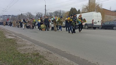 похоронна процесія у Тернополі похоронна процесія у Тернополі