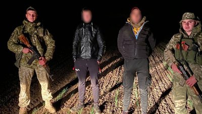 Намагались потрапити до Молдови через "зелений кордон": прикордонники затримали чотирьох жителів Одещини
