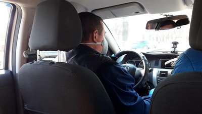 Ціни не підвищували. Як карантин вплинув на роботу таксі Ціни не підвищували. Як карантин вплинув на роботу таксі