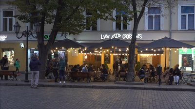 Ресторани закриті, секондхенди працюють: як в Одесі дотримуються "карантину вихідного дня" Ресторани закриті, секондхенди працюють: як в Одесі дотримуються "карантину вихідного дня"