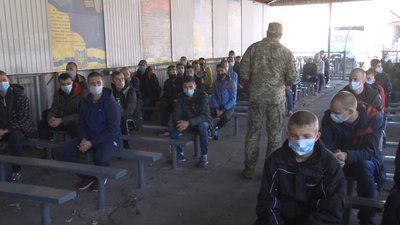 На Полтавщині перевіряють призовників перед відправкою на службу На Полтавщині перевіряють призовників перед відправкою на службу