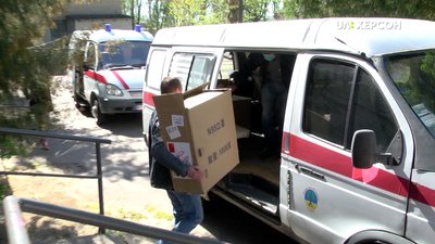 Чотири лікарні Херсона отримали гуманітарну допомогу з Китаю
