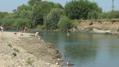 Річка, ІФ