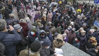 На Буковині третій день поспіль протестують проти газових тарифів: чому це відбувається На Буковині третій день поспіль протестують проти газових тарифів: чому це відбувається