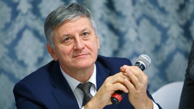 Угорського посадовця не впустили в Україну через агітацію на місцевих виборах