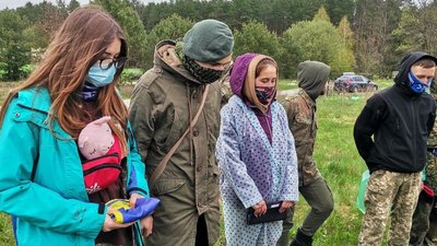 Боротьба за прапор: на Волині розпочалася теренова гра "Звитяга" Боротьба за прапор: на Волині розпочалася теренова гра "Звитяга"