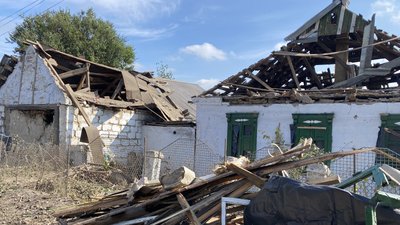 Російські війська вдарили ракетами по Дніпру – фоторепортаж Російські війська вдарили ракетами по Дніпру – фоторепортаж