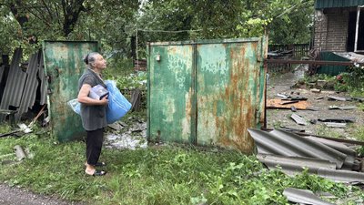 Наслідки російського обстрілу по Шабельківці