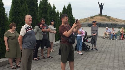 На підтримку ЗСУ: черкаська бандуристка організувала концерт просто неба На підтримку ЗСУ: черкаська бандуристка організувала концерт просто неба