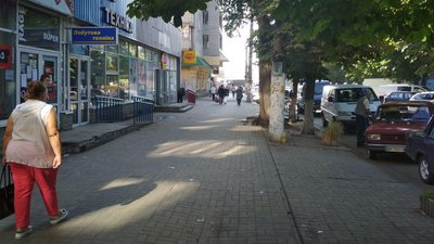 У Сумах заборонили стихійну торгівлю на Засумській. Де тепер придбати городину від селян У Сумах заборонили стихійну торгівлю на Засумській. Де тепер придбати городину від селян