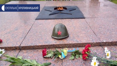 Майже 7 мільйонів українців загинули у німецько-радянській війні Майже 7 мільйонів українців загинули у німецько-радянській війні