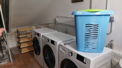 У Полтаві запрацювала безплатна пральня для переселенців У Полтаві запрацювала безплатна пральня для переселенців