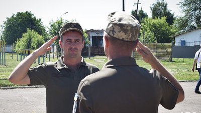 На Вінниччині майбутні офіцери склали присягу на вірність Україні На Вінниччині майбутні офіцери склали присягу на вірність Україні