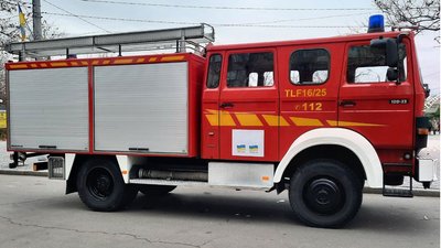 У Миколаєві волонтери передали автоцистерну для ДСНС
