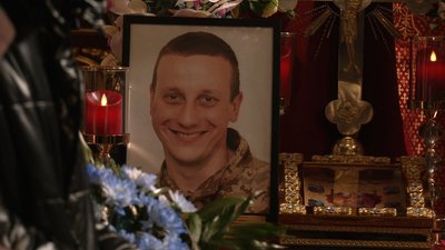 У Миколи Макаревича залишилась дружина та маленький син У Миколи Макаревича залишилась дружина та маленький син
