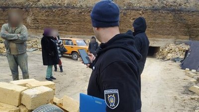На Одещині судитимуть підприємця, якого підозрюють у незаконному видобутку черепашнику На Одещині судитимуть підприємця, якого підозрюють у незаконному видобутку черепашнику