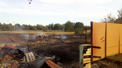 У селі на Чернігівщині через пожежу сухої трави вщент згоріли 7 будівель