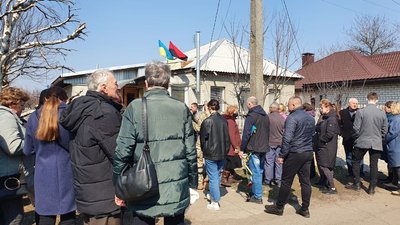 Воював, готував торти і вишивав. На Дніпропетровщині попрощалися з бійцем Олександром Талалаєм Воював, готував торти і вишивав. На Дніпропетровщині попрощалися з бійцем Олександром Талалаєм