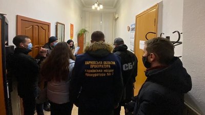 На заводі "ХТЗ" у Харкові обшуки через хабарництво на гуртожитках — СБУ