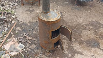 Пів тисячі печей-буржуйок для військових планують виготовити працівники комунальних підприємств Житомира Пів тисячі печей-буржуйок для військових планують виготовити працівники комунальних підприємств Житомира
