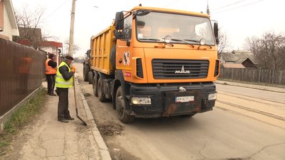 У Житомирі почали готуватися до проведення ямкових ремонтів на дорогах