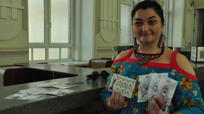У Дніпрі погасили нову поштову марку «Україна-мати»: що вона символізує У Дніпрі погасили нову поштову марку «Україна-мати»: що вона символізує