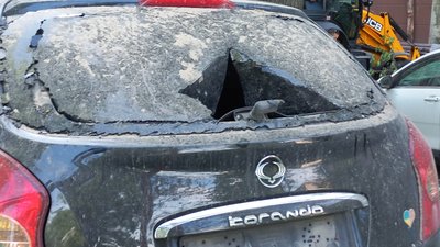 Ракетний удару по Дніпру: день потому. Що відбувається на місці — фоторепортаж Ракетний удару по Дніпру: день потому. Що відбувається на місці — фоторепортаж