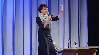 У Житомирі письменниця Оксана Забужко презентувала книгу, присвячену Лесі Українці У Житомирі письменниця Оксана Забужко презентувала книгу, присвячену Лесі Українці