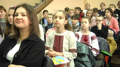 "У Патрона": в укритті житомирського ліцею відкрили шкільне кафе "У Патрона": в укритті житомирського ліцею відкрили шкільне кафе