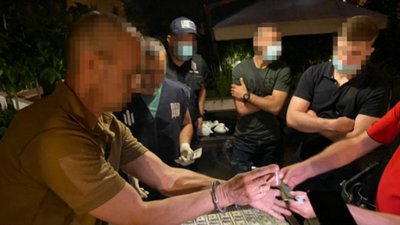 В Одесі посадовець ВМС "продавав" посаду в ДБР за 10 тисяч доларів – прокуратура