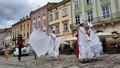 У Львові стартував театральний фестиваль "Золотий Лев на вулиці — 2020"